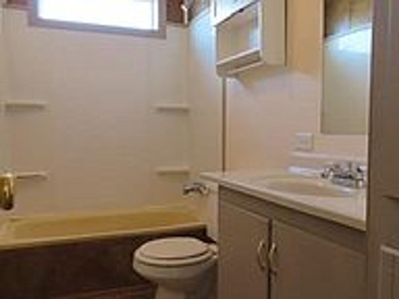 131 Goddard Ln - Photo 6 of 13