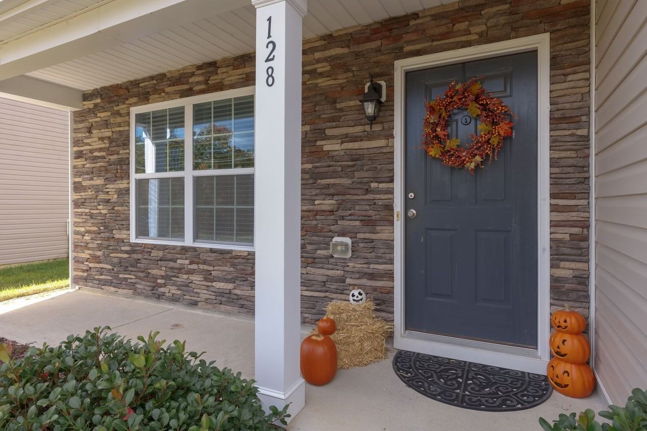 128 Birch Creek Rd - Photo 3 of 34