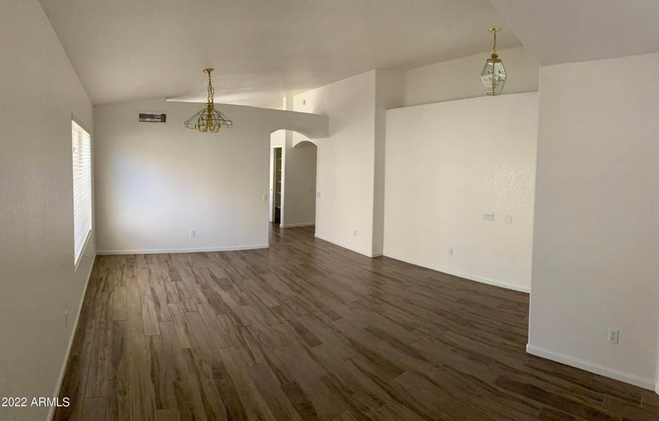 18207 N 5th Ave - Photo 5 of 22