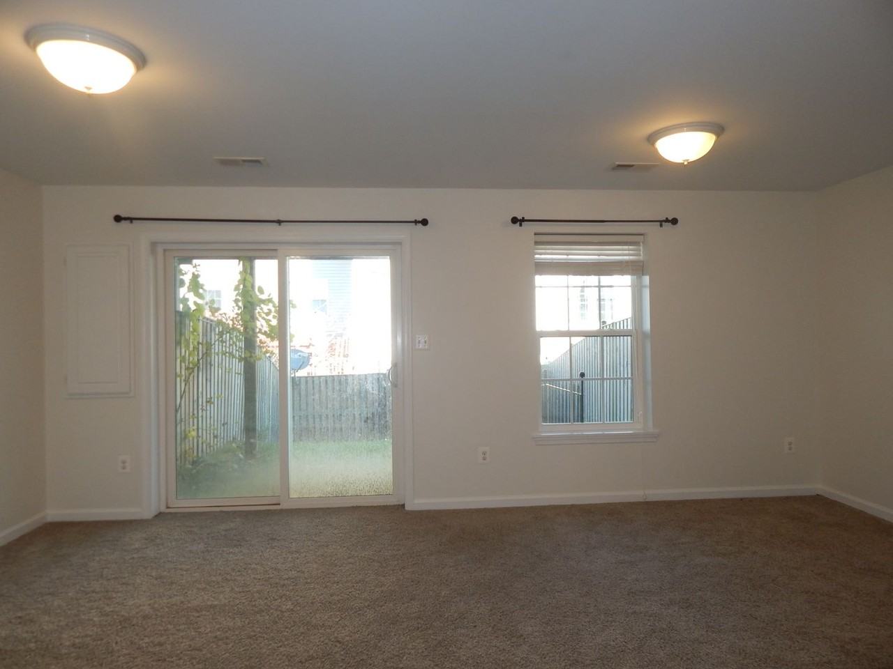 108 Domino Ct - Photo 2 of 6