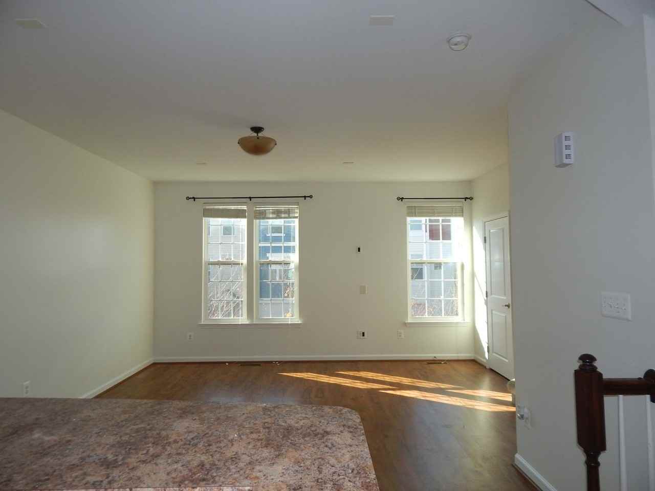 108 Domino Ct - Photo 3 of 6