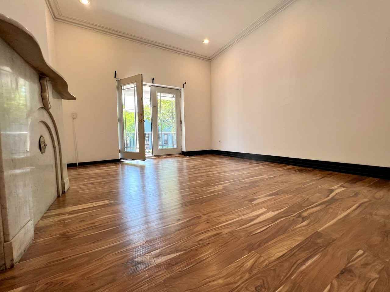 412 N 32nd St - Photo 4 of 33