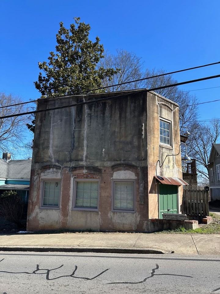 340 Barber St - Photo 3 of 19