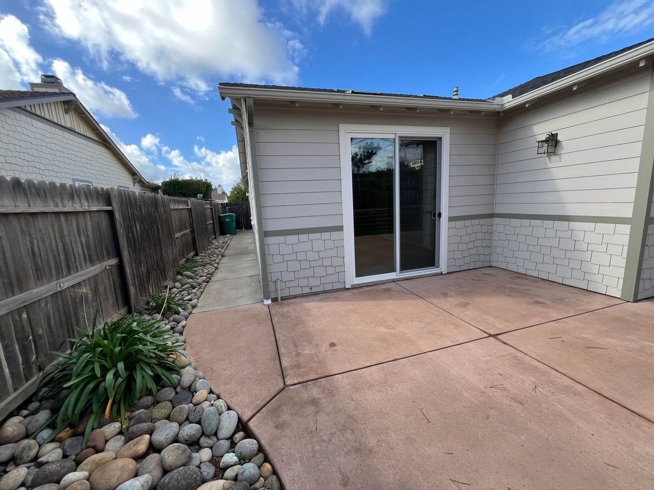 5264 Southcreek Ct - Photo 5 of 28