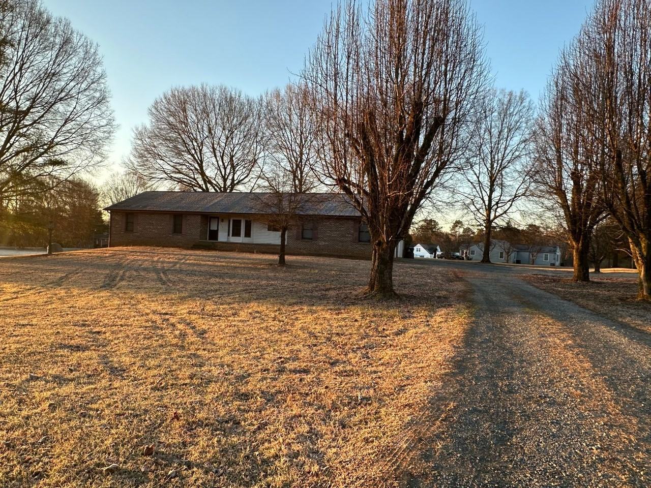 5636 Bethania Rd - Photo 2 of 21