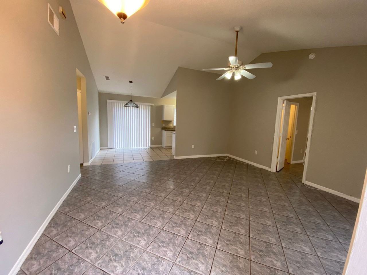 9634 Bandelier Dr - Photo 2 of 16