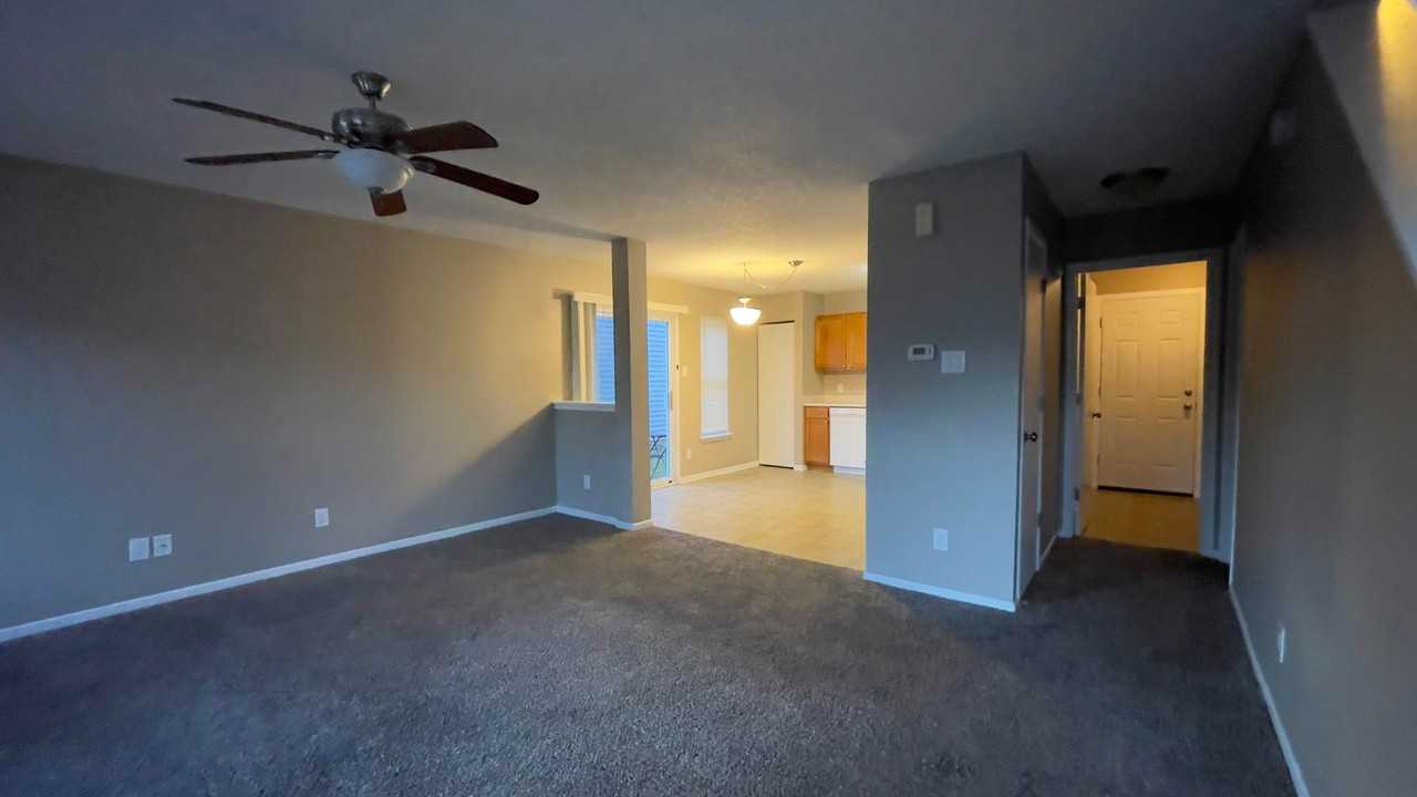 2684 Priest Dr - Photo 3 of 19