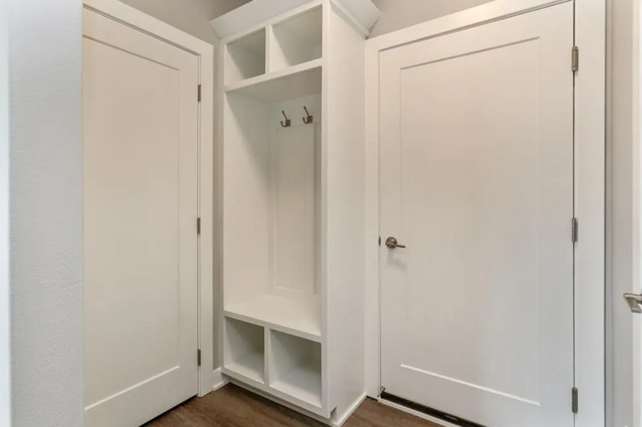 8864 Primo Ln - Photo 2 of 16