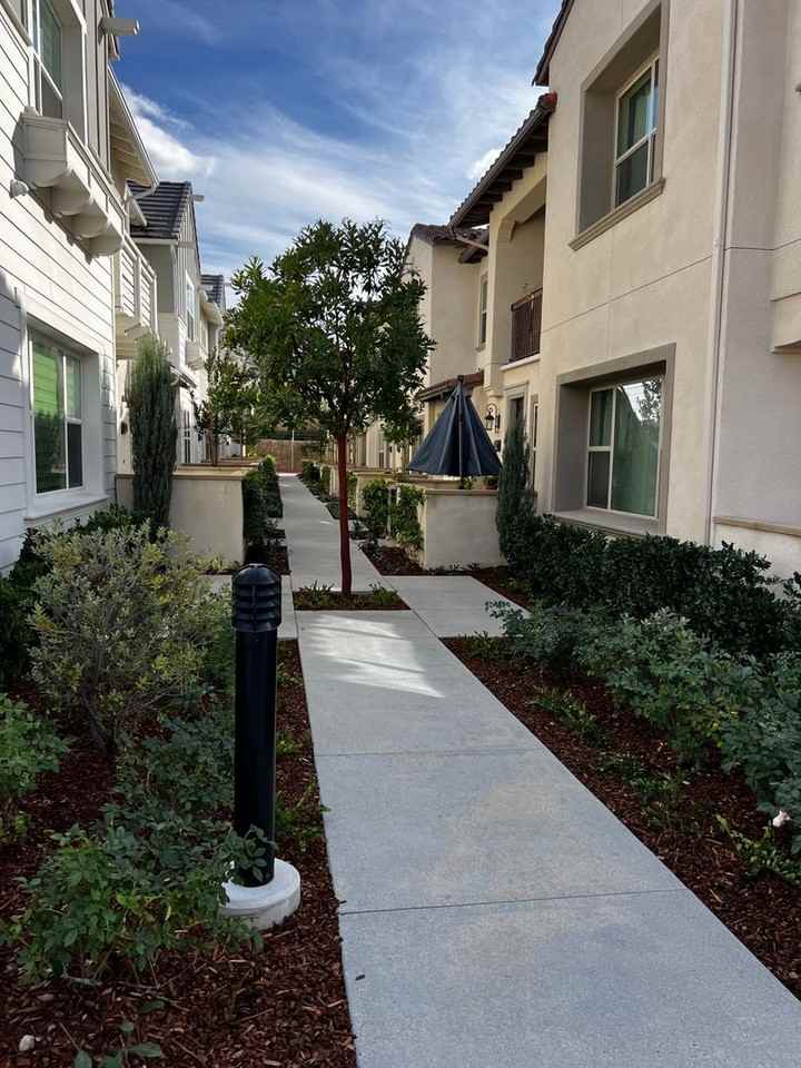 12374 Blue Sky Ct - Photo 3 of 50