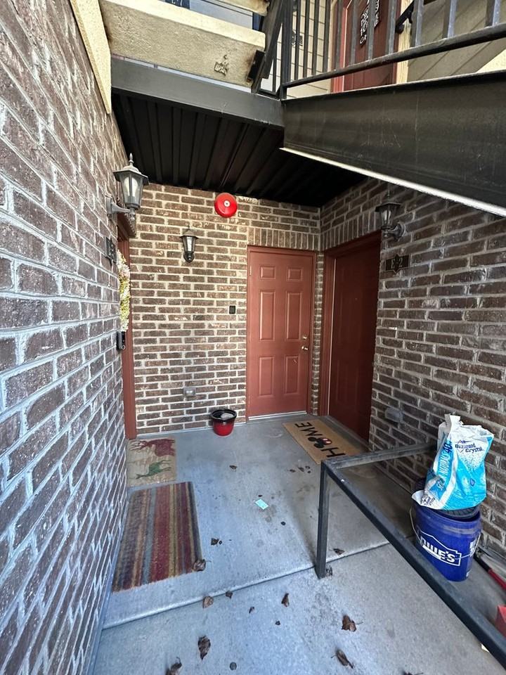 104 E Resaca Dr #E2 - Photo 5 of 41