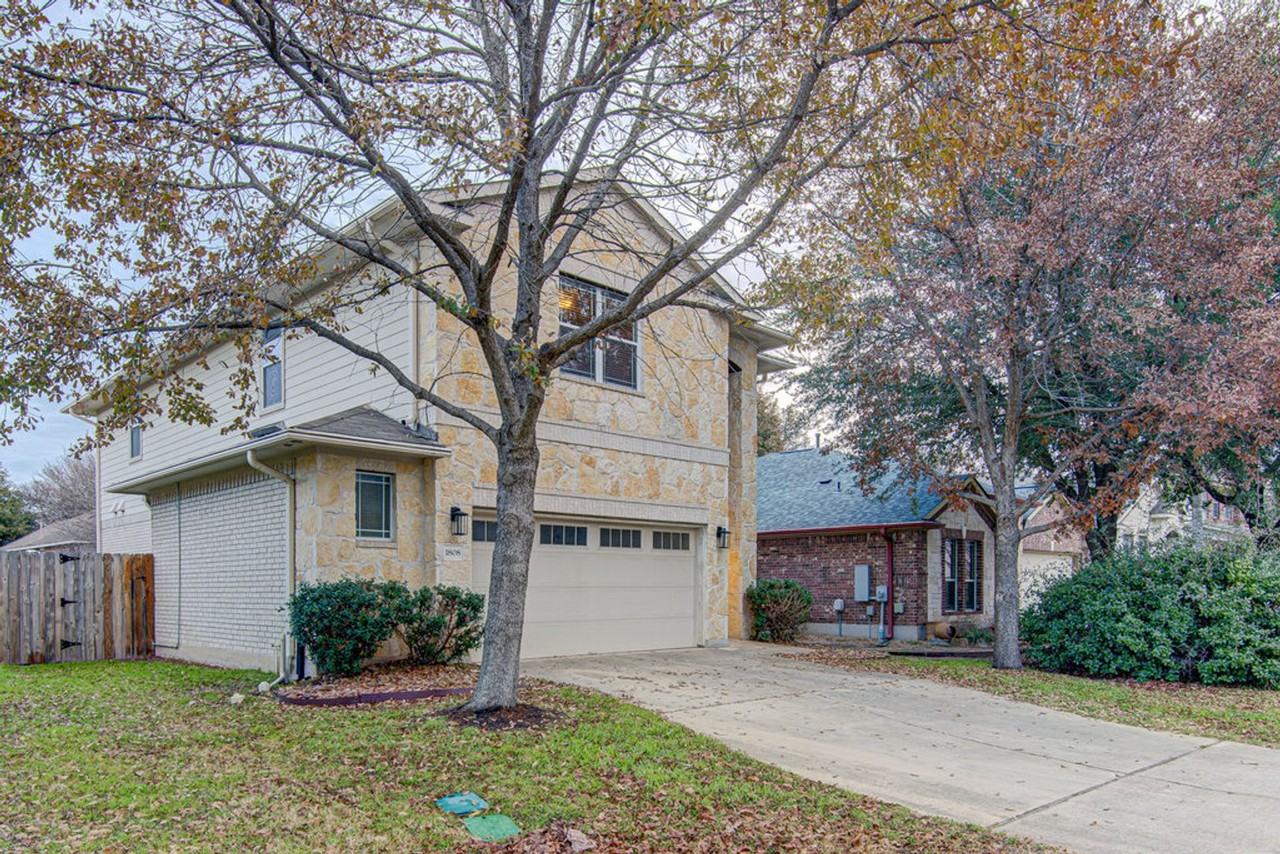 1808 Mcclannahan Dr - Photo 2 of 31