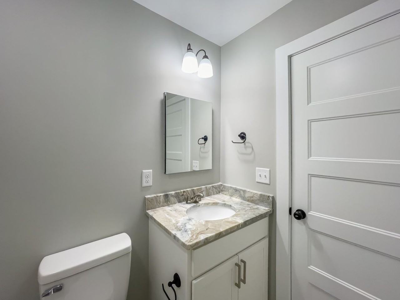 357 London Rd - Photo 2 of 22