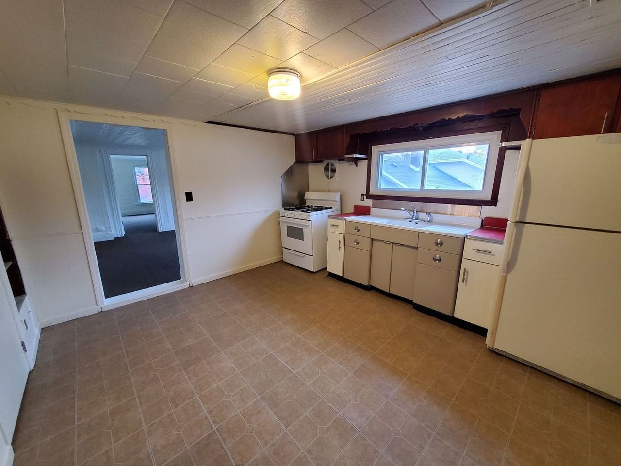 15 Lorenzo St - Photo 2 of 9