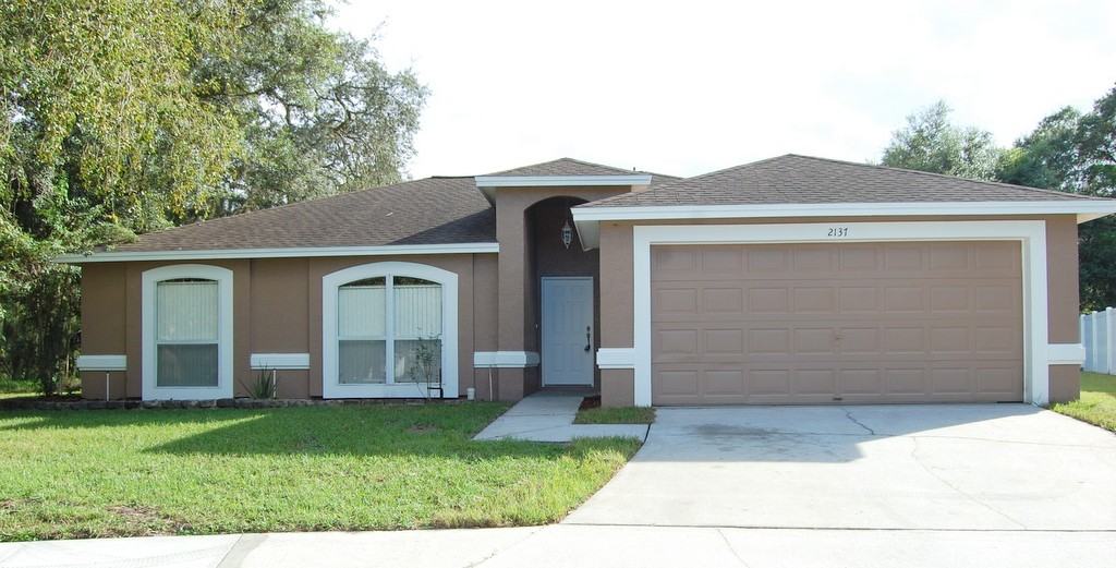 2137 Tioga Dr - Photo 2 of 19