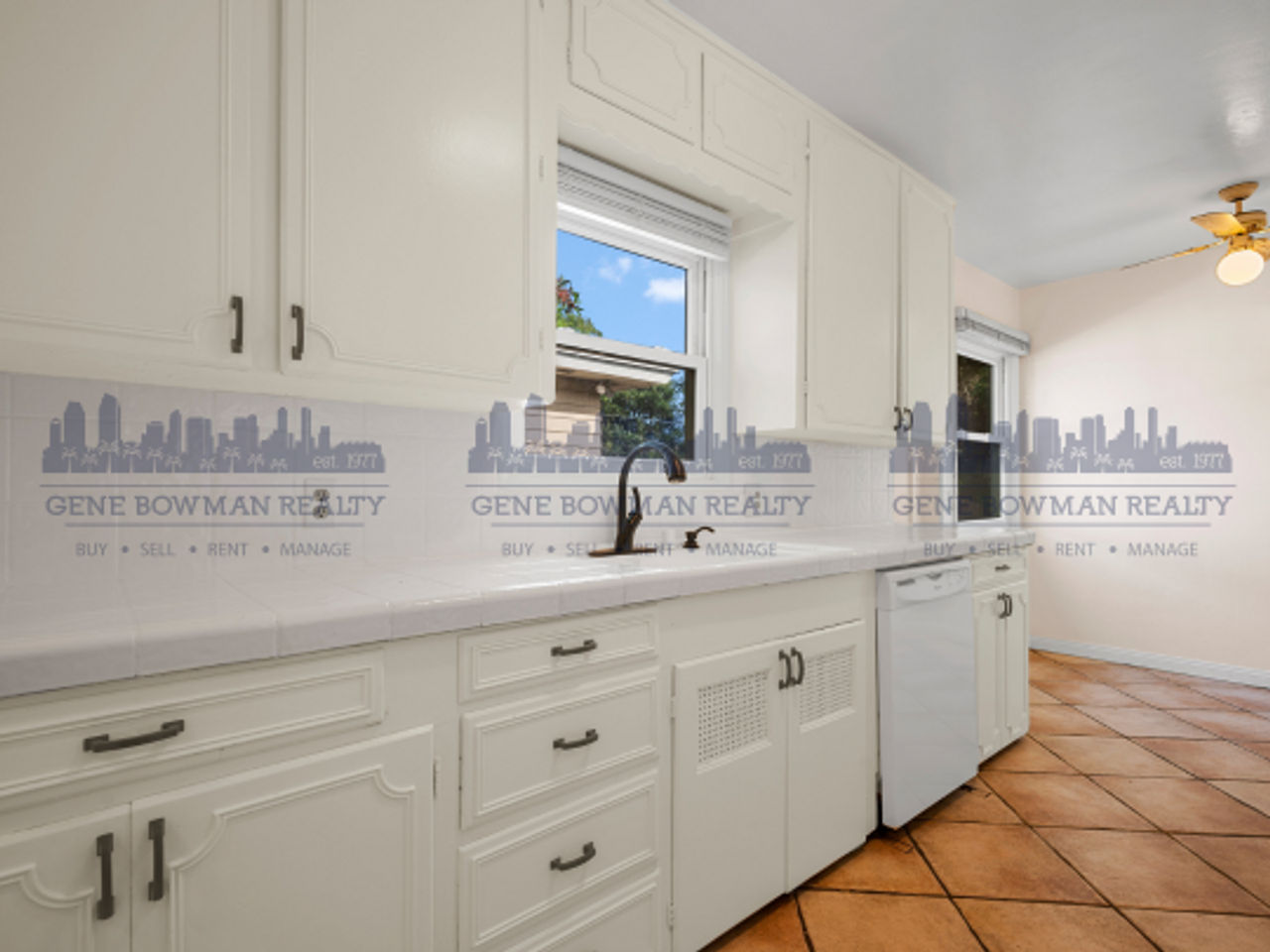 Pembroke - Photo 4 of 29