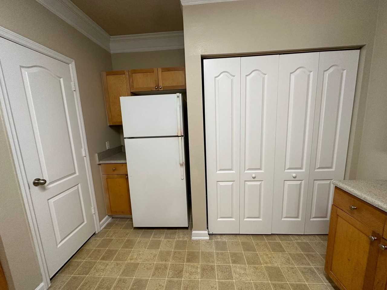 8836 Villa View Cir - Photo 7 of 36