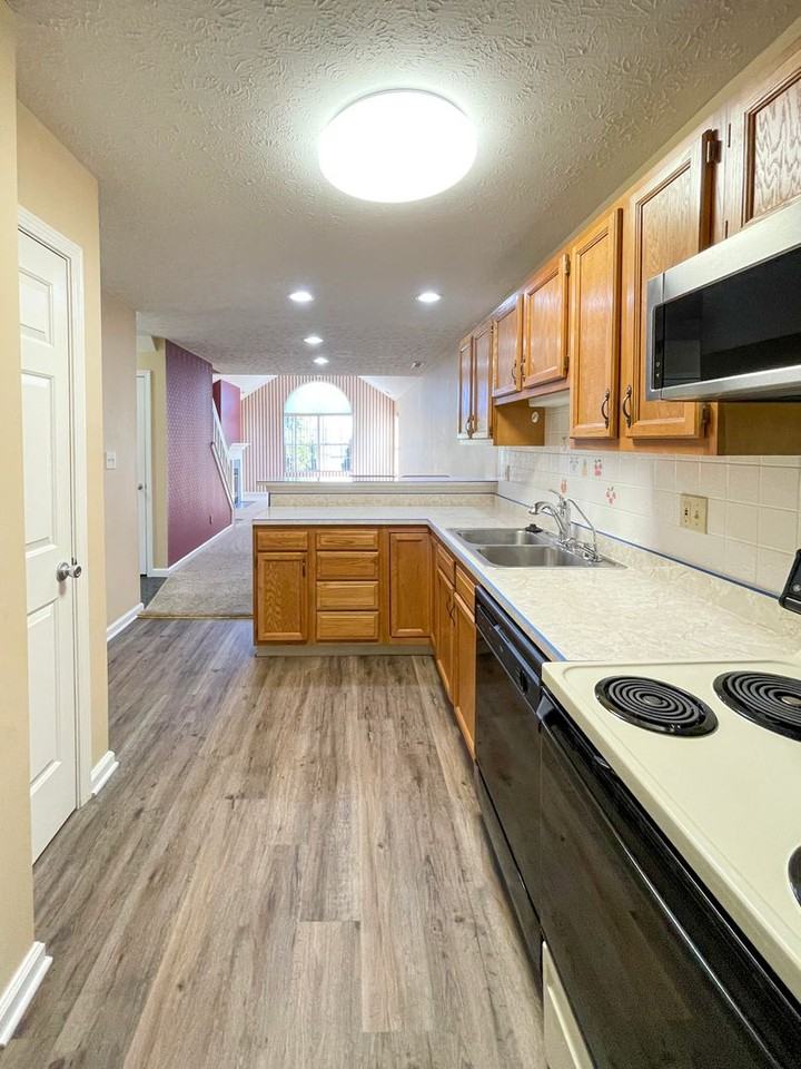 3006 W Applewood Ct - Photo 2 of 26