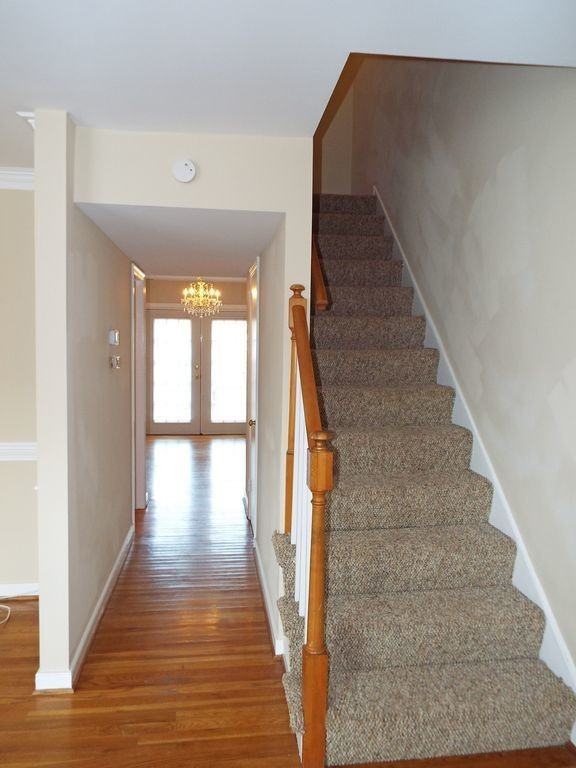 2200 Kingsbrook Dr - Photo 3 of 15