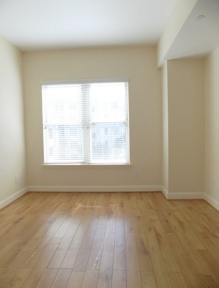 601 Main St - Photo 7 of 16