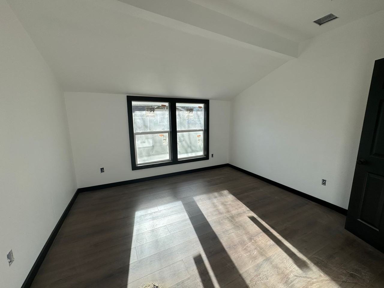 220 9th Ave Nw - Photo 6 of 10