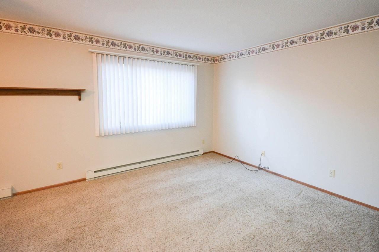 3619 10th Ln Nw #2 - Photo 5 of 14