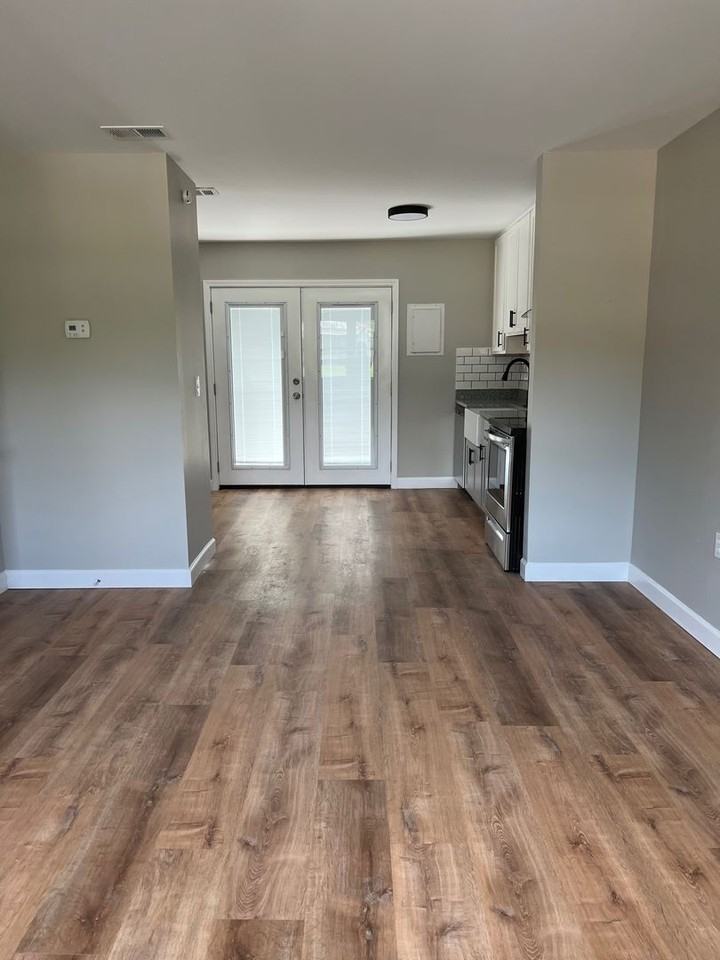 3459 Bloomingdale Rd #2 - Photo 2 of 20