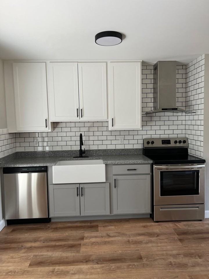 3459 Bloomingdale Rd #2 - Photo 4 of 20