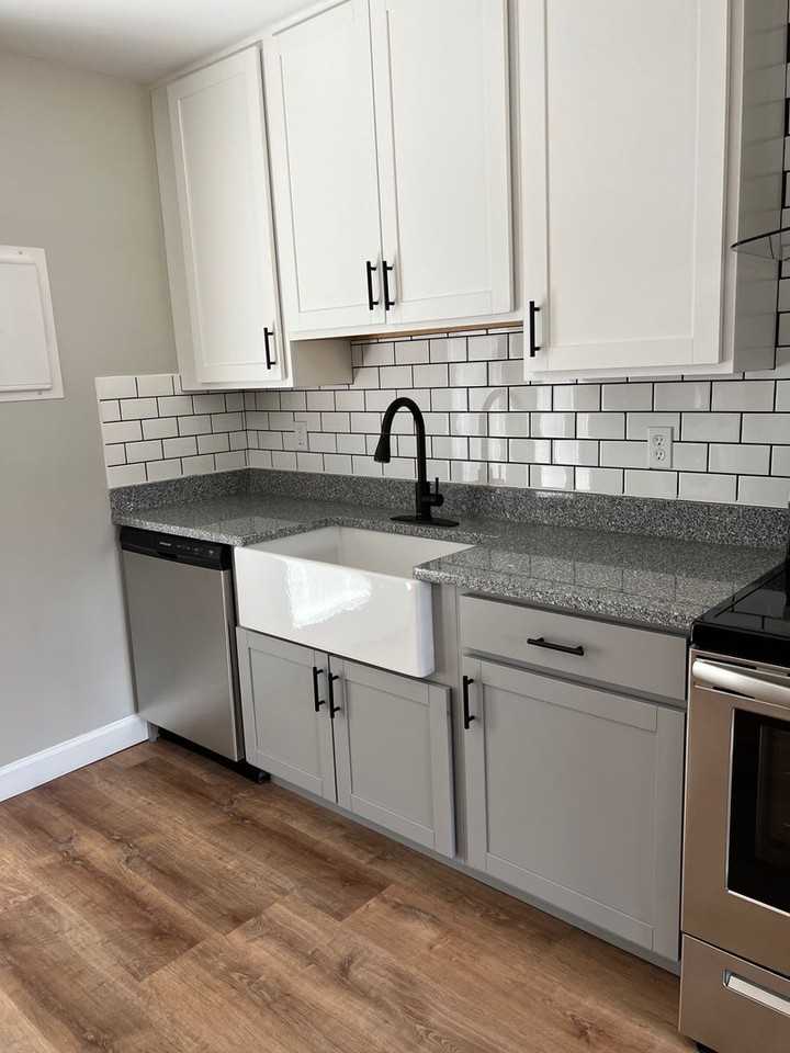 3459 Bloomingdale Rd #2 - Photo 5 of 20