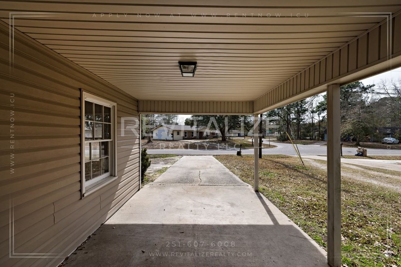 1258 1258 Charmaine Circle N - Photo 7 of 34