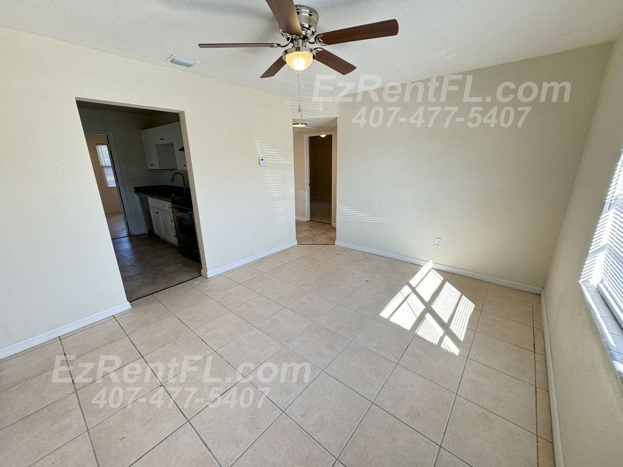 1318 Carlsbad Pl - Photo 2 of 11