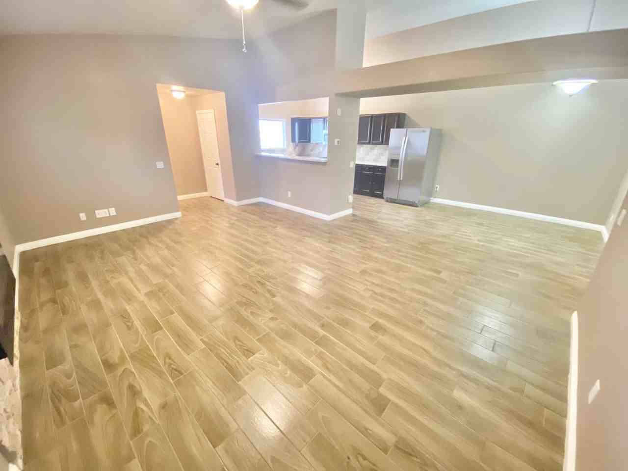 2000 Turquoise Ridge St #204 - Photo 5 of 30