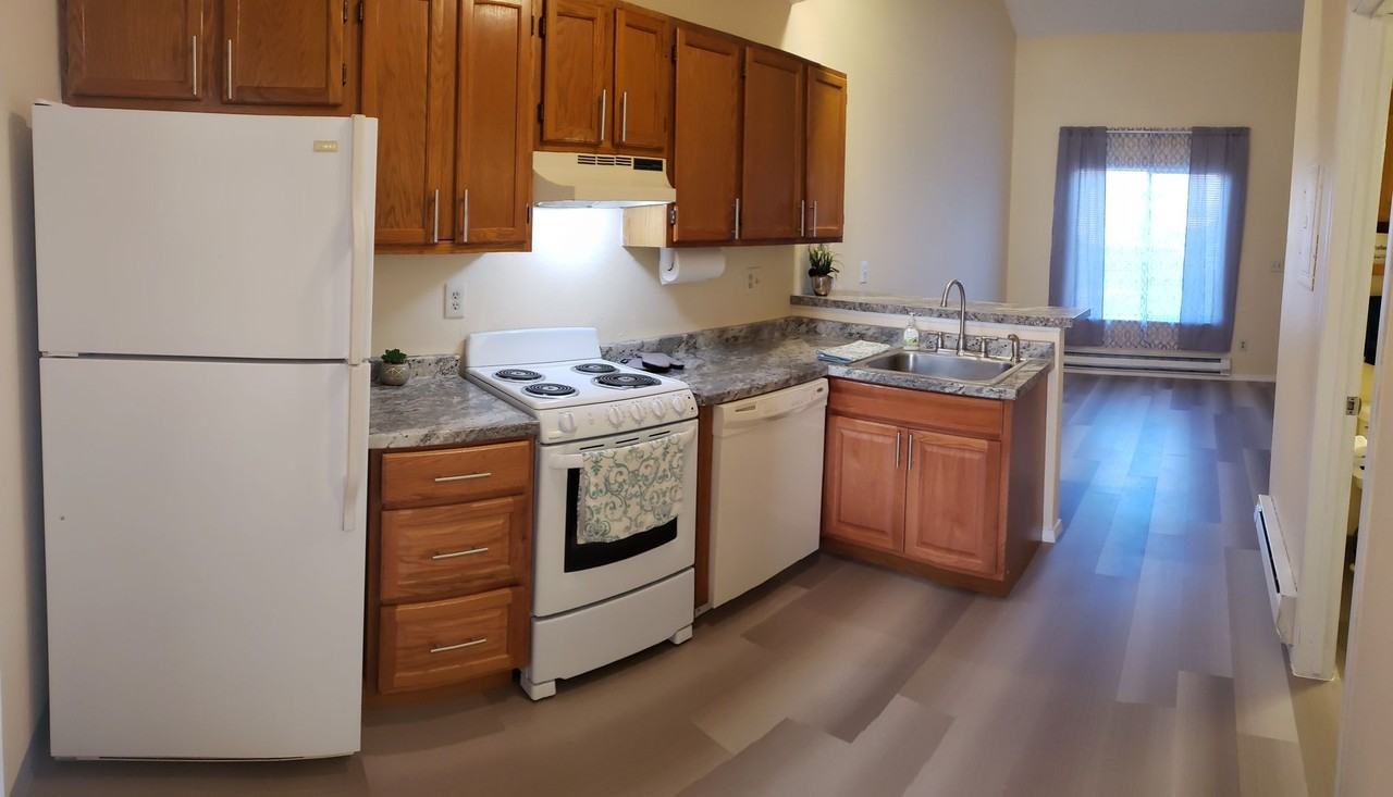 147 Wellington St - Photo 4 of 12