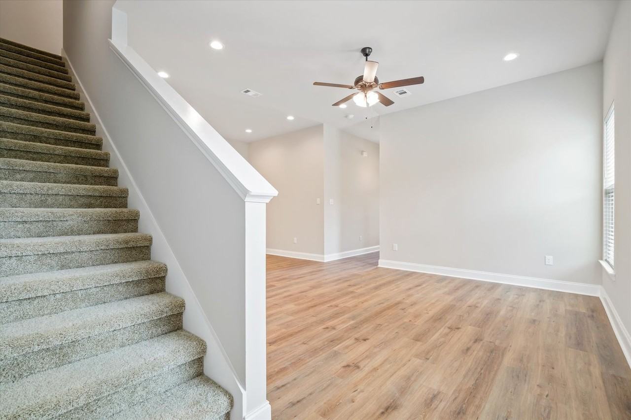 950 Gibson Ct - Photo 5 of 24