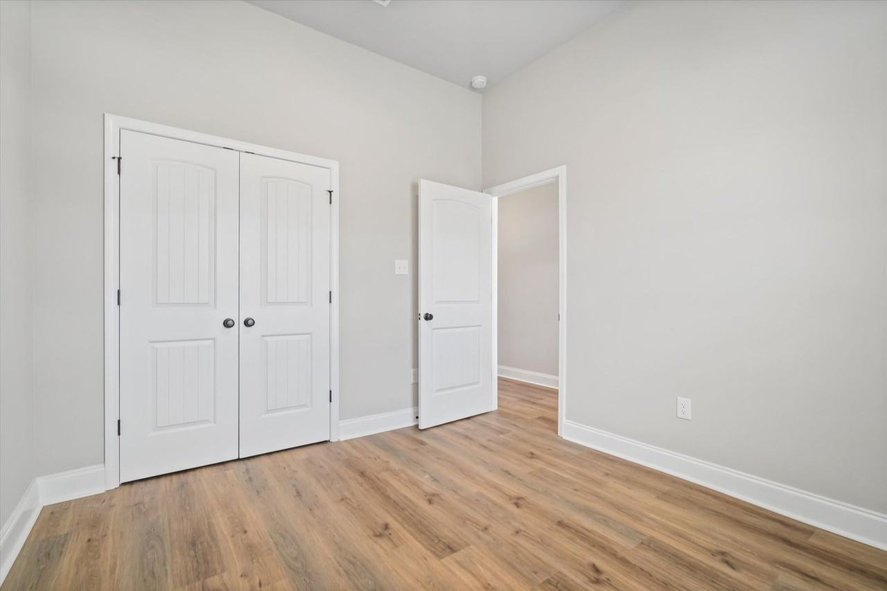 950 Gibson Ct - Photo 7 of 24