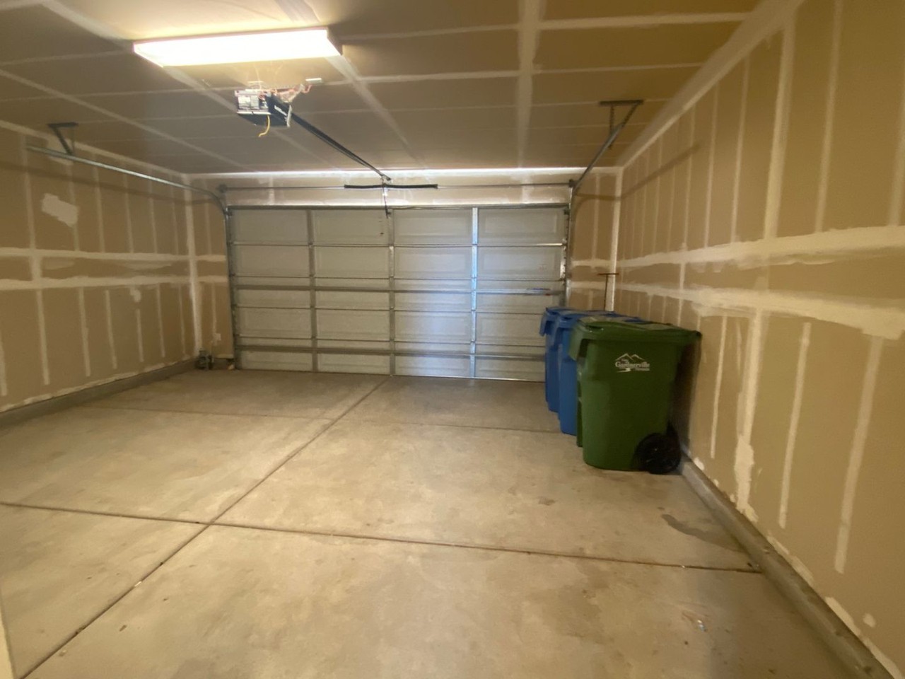 1222 Hat Band Ct - Photo 2 of 30