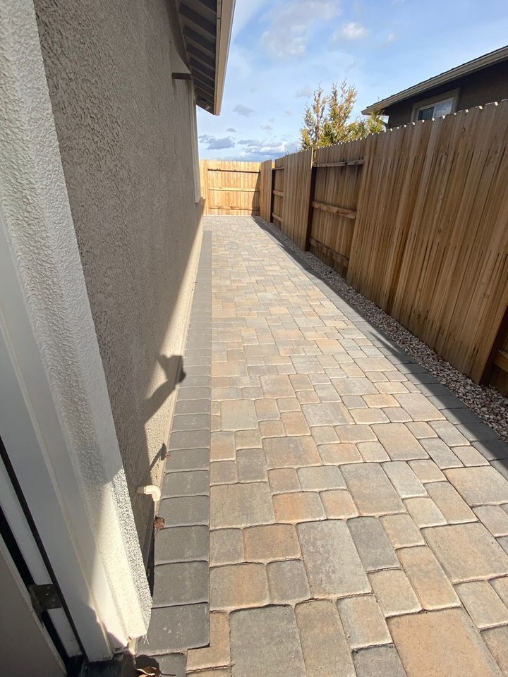 1222 Hat Band Ct - Photo 3 of 30