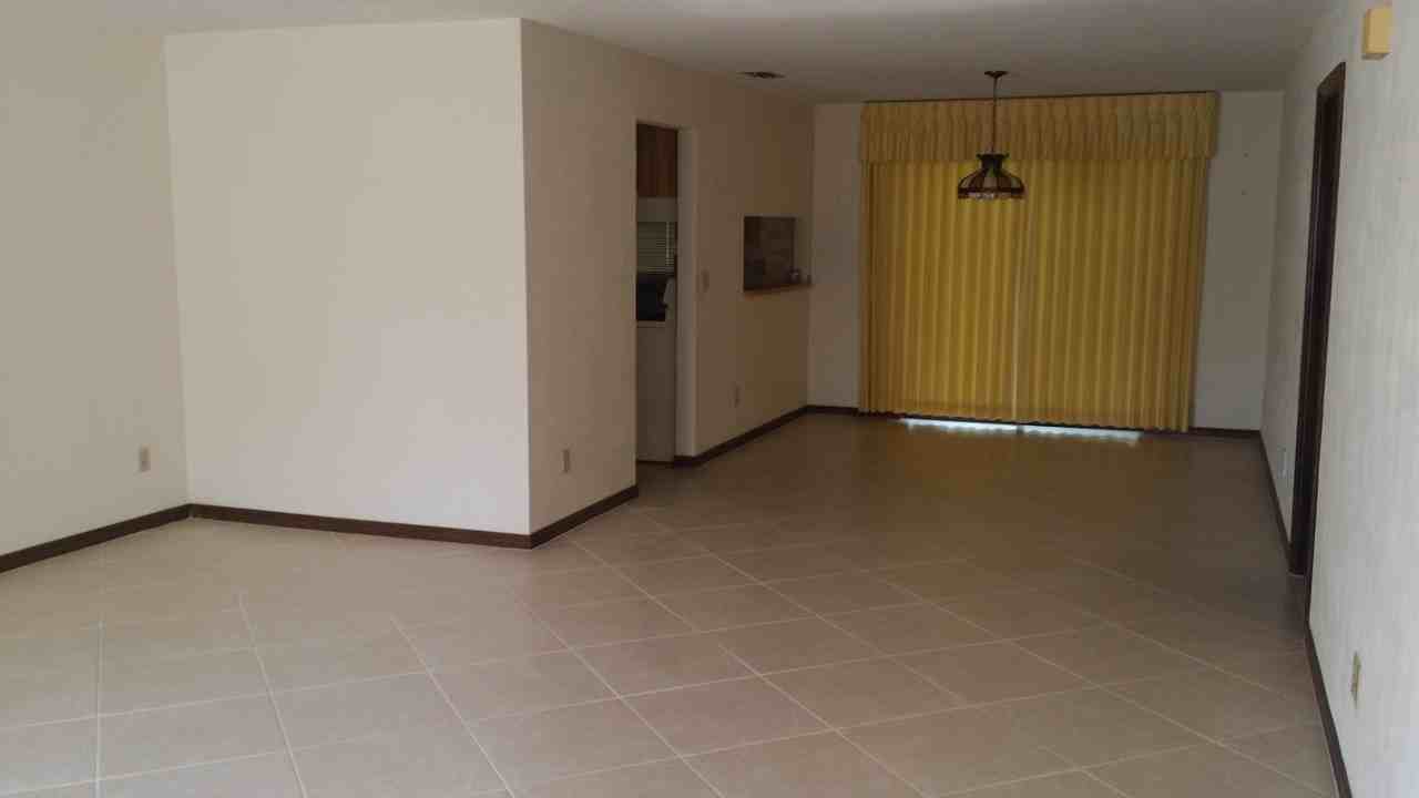 308 American Way - Photo 3 of 9