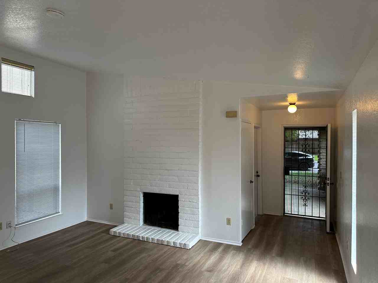 5625 Passero Way - Photo 2 of 18