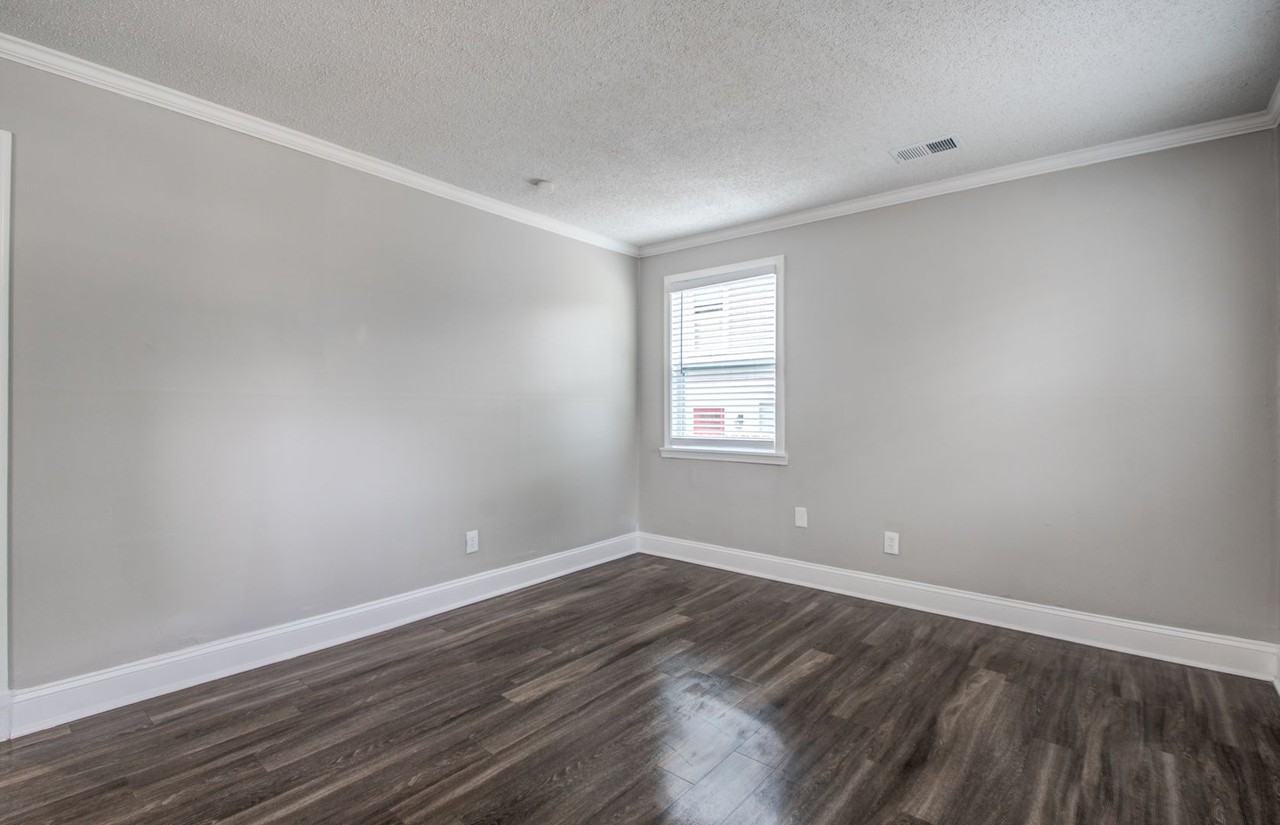 2399 Avery Ave - Photo 3 of 29