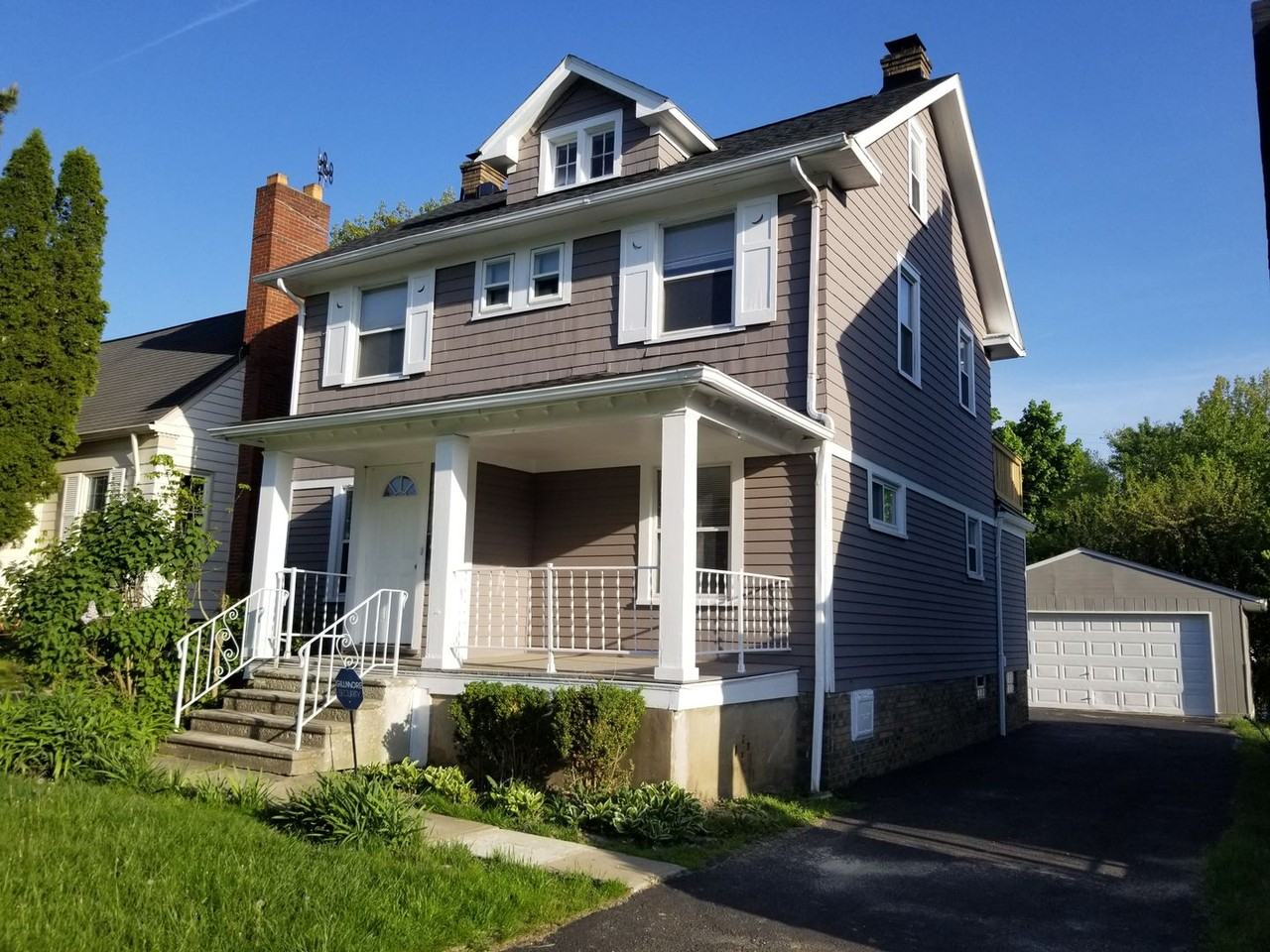 3292 Silsby Rd - Photo 3 of 20