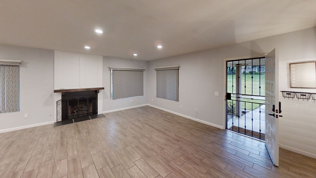 1091 Ardmore Cir - Photo 7 of 24