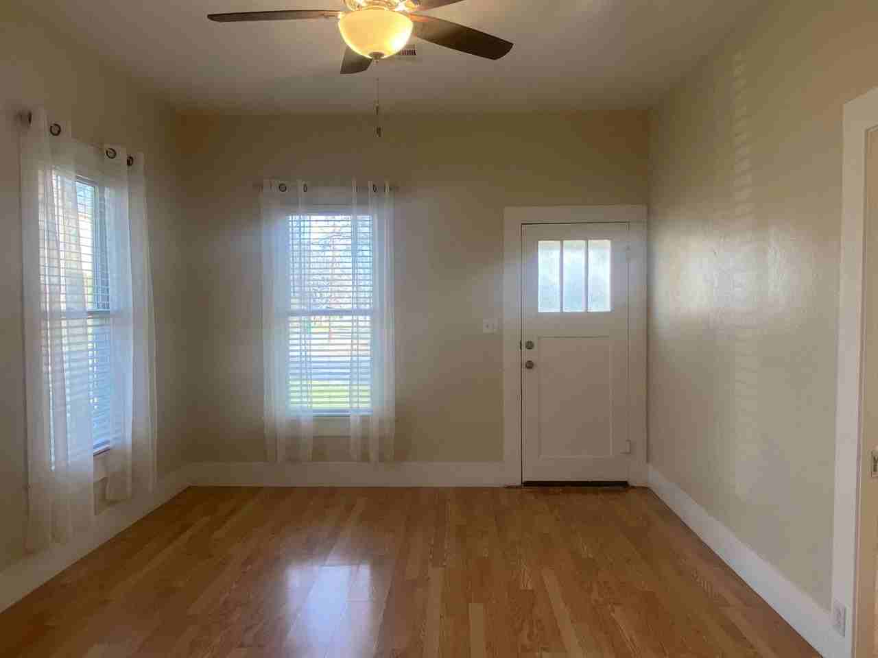 738 N Wall St - Photo 2 of 19