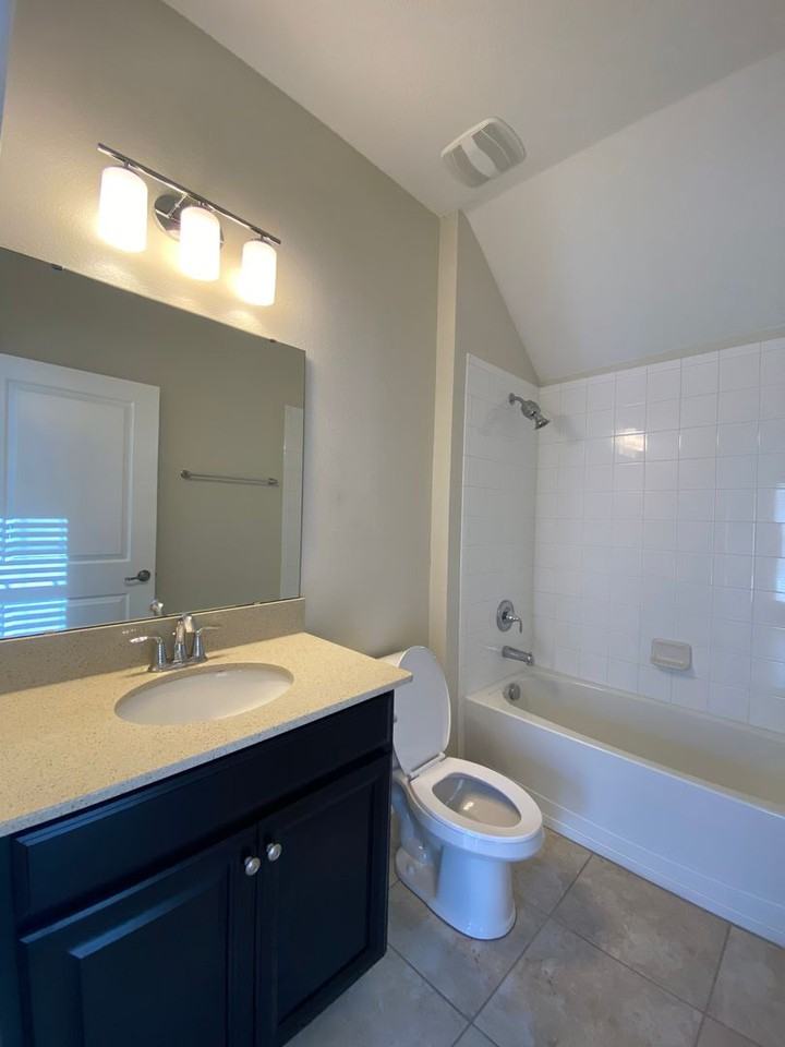 14412 Orchard Hills Blvd - Photo 6 of 20