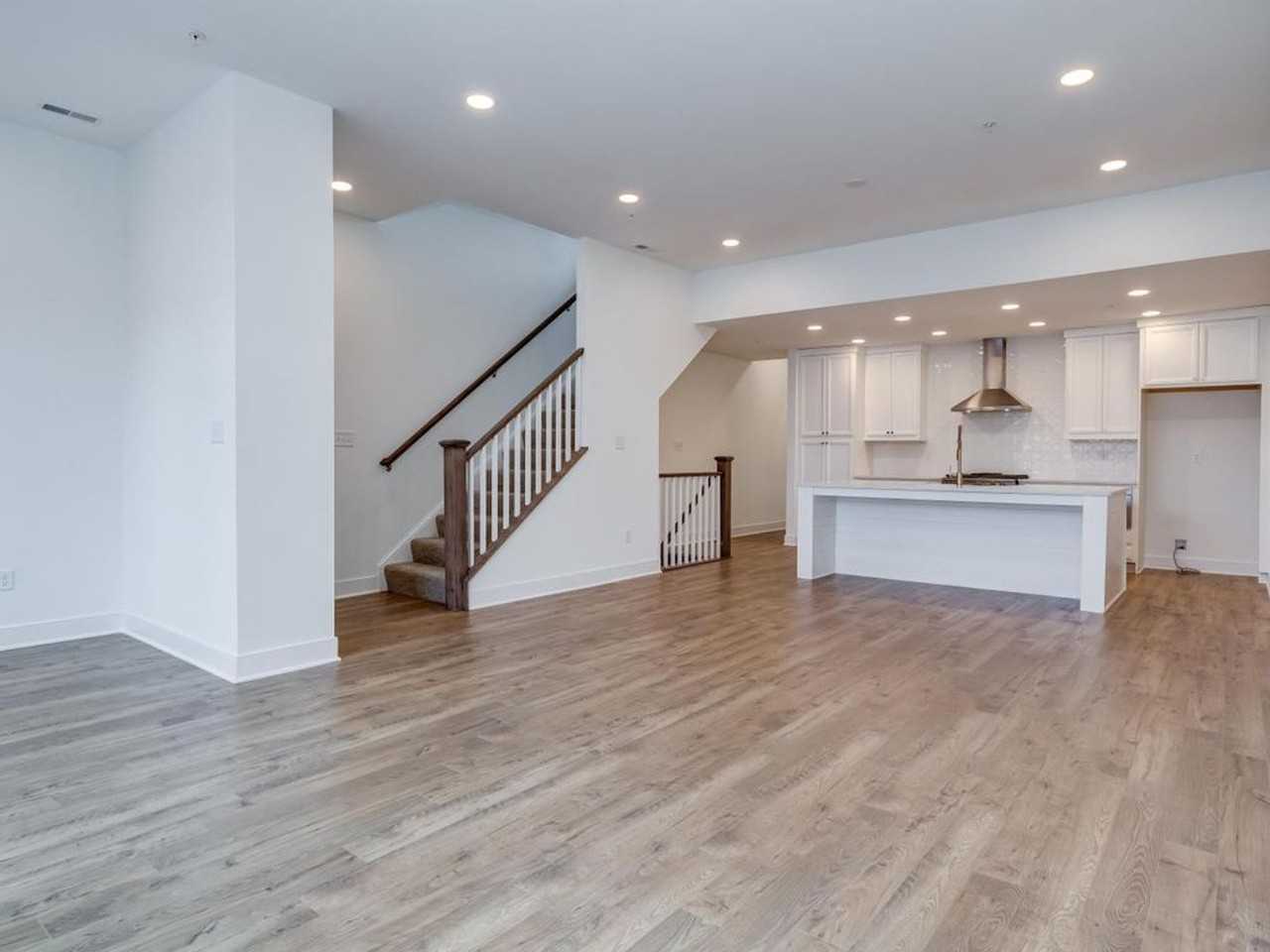 246 Limehouse Rd - Photo 3 of 26