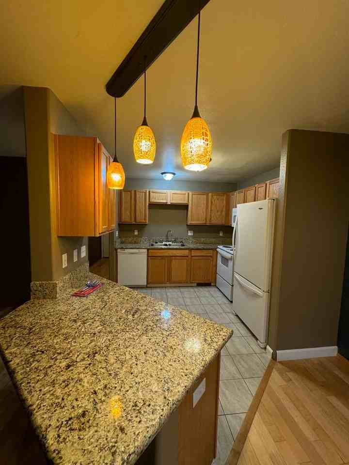 1444 Four Seasons Dr - Photo 5 of 10