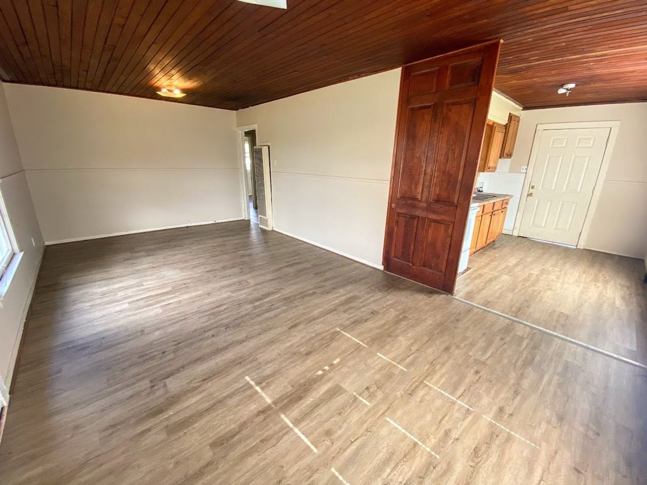 2709 Cline St - Photo 3 of 14