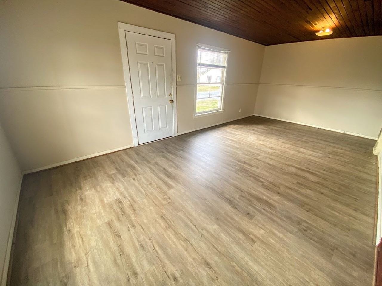2709 Cline St - Photo 4 of 14