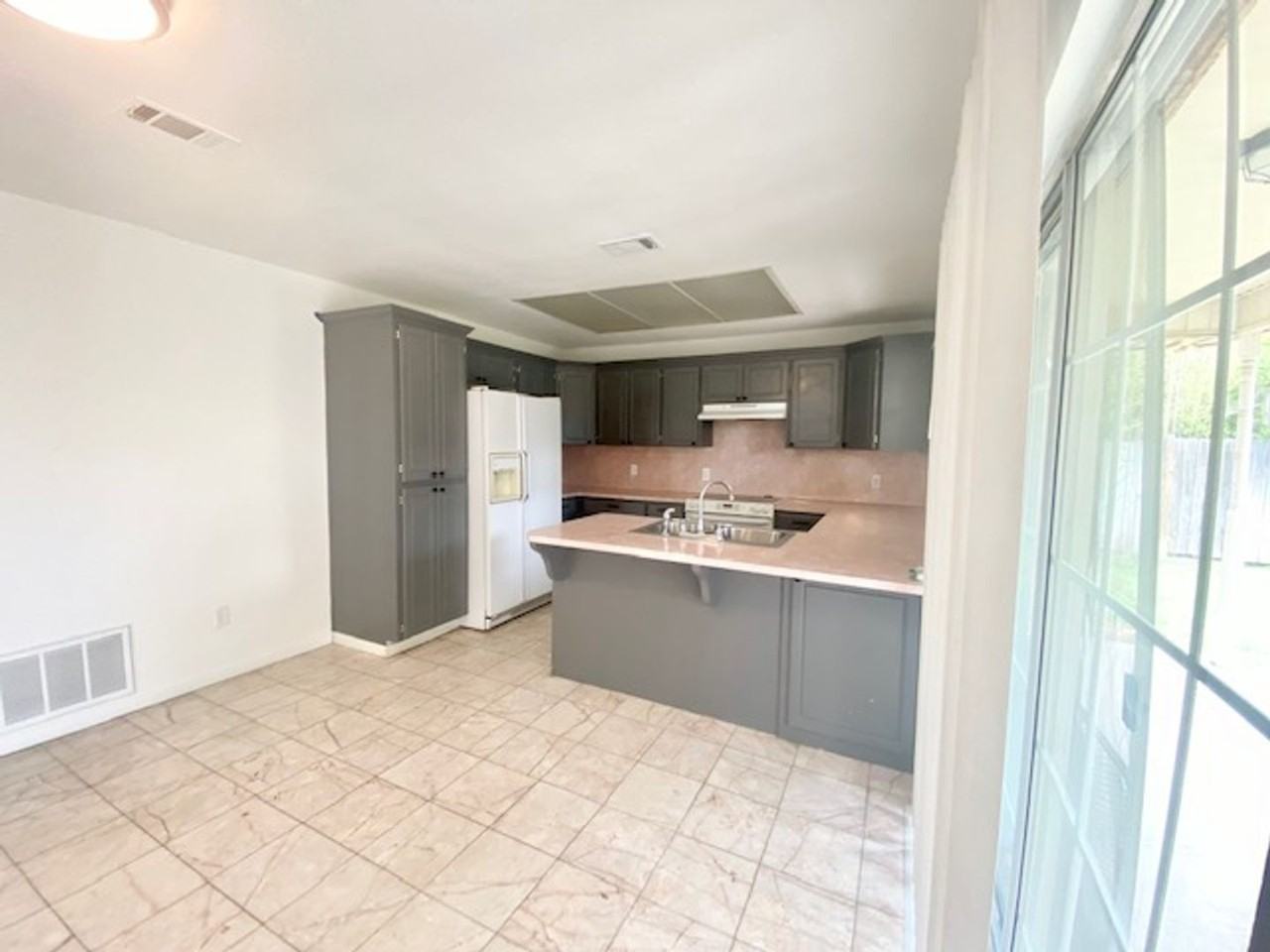 1801 Indian Trl - Photo 4 of 12