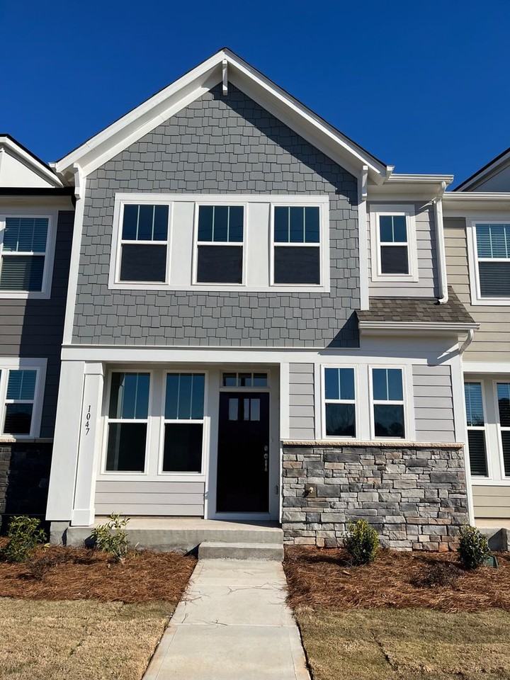 1047 S Point Rd - Photo 2 of 32