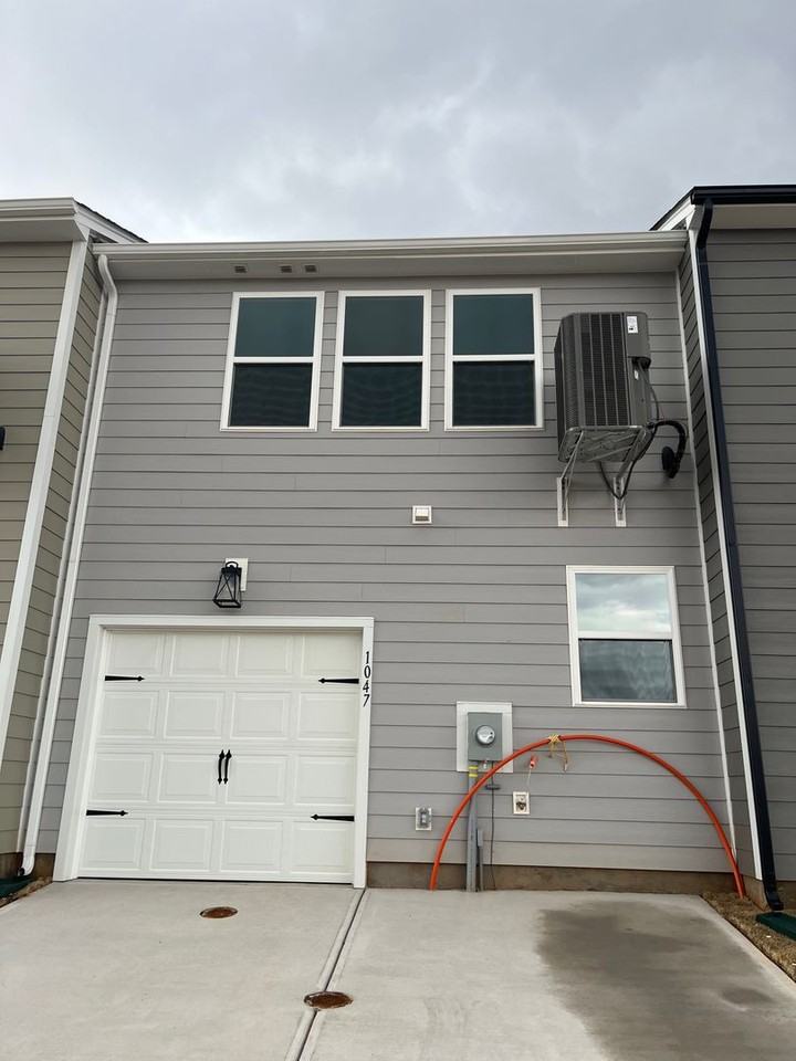 1047 S Point Rd - Photo 4 of 32